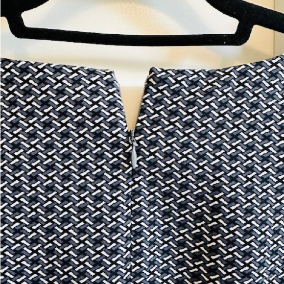 MARIO SERRANI Italy Dress Geometric Grey Black White Round Neck S/L Zip Sz 10 - Picture 5 of 12